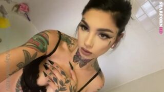 Taylor White Leaked Onlyfans – Finger Masturbate in bathroom !!!