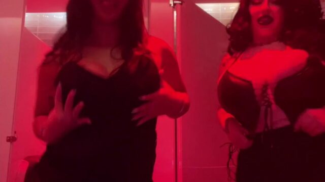 Bishoujomom & Mishamai Nude Bathroom Dancing